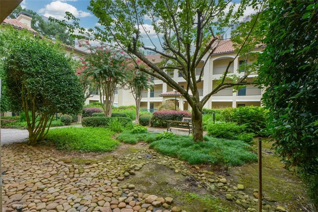 955 Juniper Street Unit 4112, Atlanta, Georgia 30309, 2 Bedrooms Bedrooms, ,2 BathroomsBathrooms,Residential,For Sale,955 Juniper Street Unit 4112,7629191