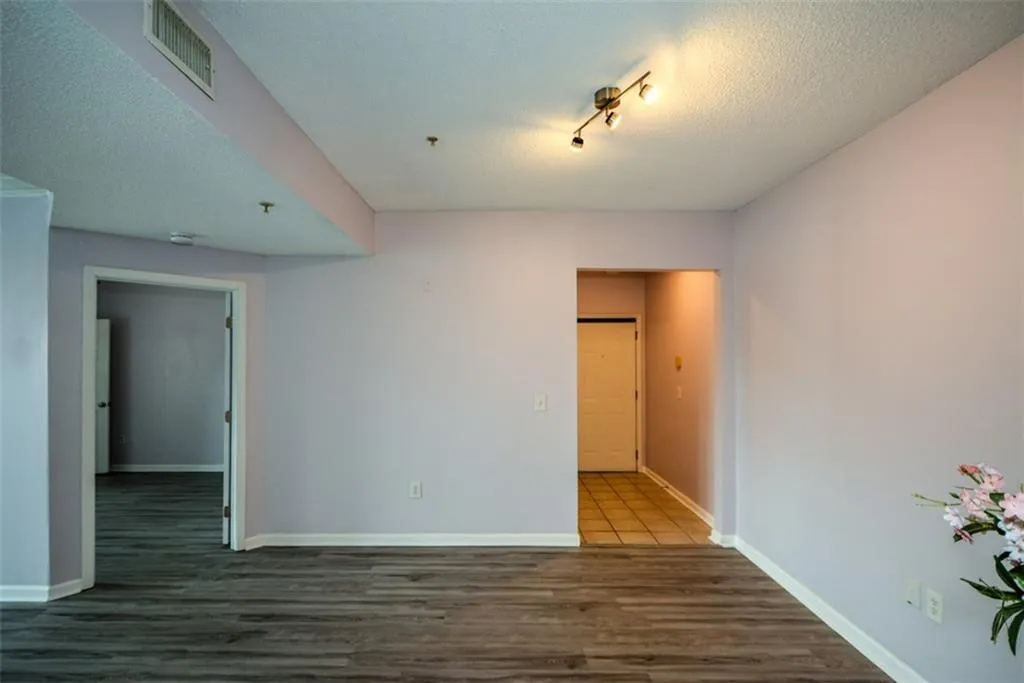 955 Juniper Street Unit 4112, Atlanta, Georgia 30309, 2 Bedrooms Bedrooms, ,2 BathroomsBathrooms,Residential,For Sale,955 Juniper Street Unit 4112,7629191