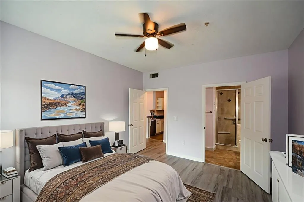 955 Juniper Street Unit 4112, Atlanta, Georgia 30309, 2 Bedrooms Bedrooms, ,2 BathroomsBathrooms,Residential,For Sale,955 Juniper Street Unit 4112,7629191