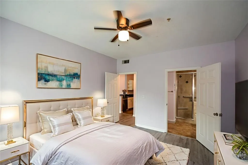 955 Juniper Street Unit 4112, Atlanta, Georgia 30309, 2 Bedrooms Bedrooms, ,2 BathroomsBathrooms,Residential,For Sale,955 Juniper Street Unit 4112,7629191