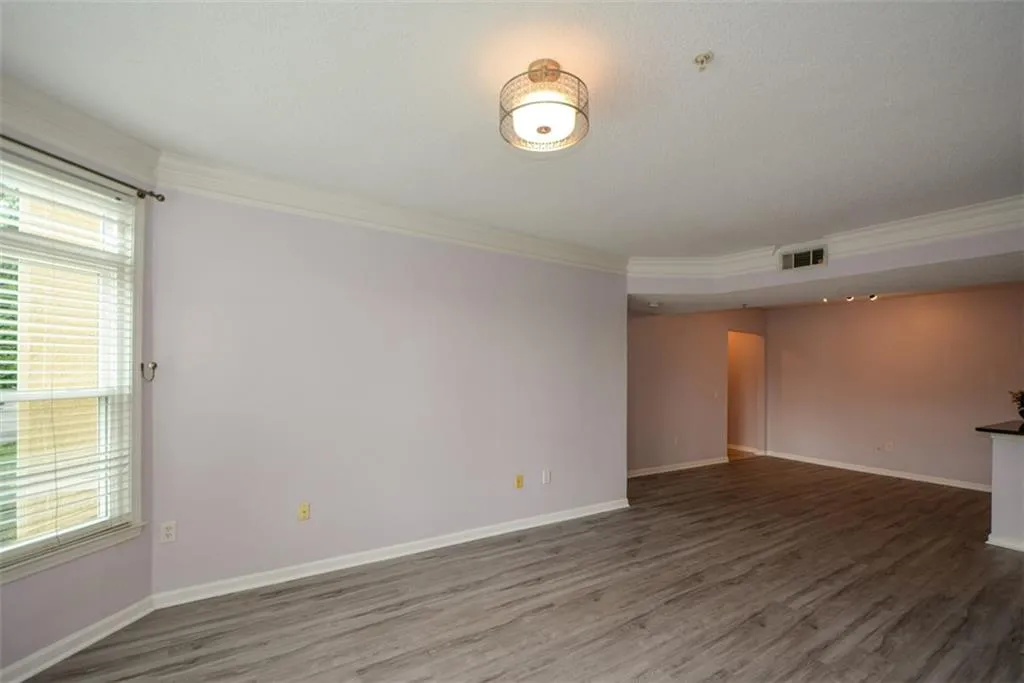 955 Juniper Street Unit 4112, Atlanta, Georgia 30309, 2 Bedrooms Bedrooms, ,2 BathroomsBathrooms,Residential,For Sale,955 Juniper Street Unit 4112,7629191