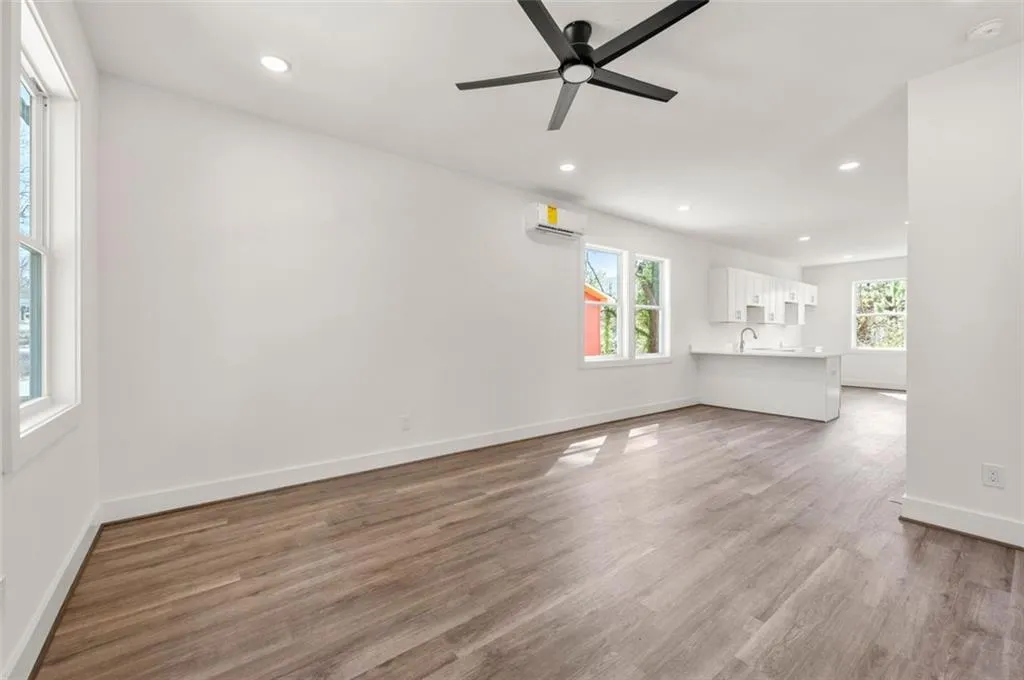 2680 Brown Street Nw, Atlanta, Georgia 30318, 2 Bedrooms Bedrooms, ,2 BathroomsBathrooms,Residential,For Sale,2680 Brown Street Nw,7656840