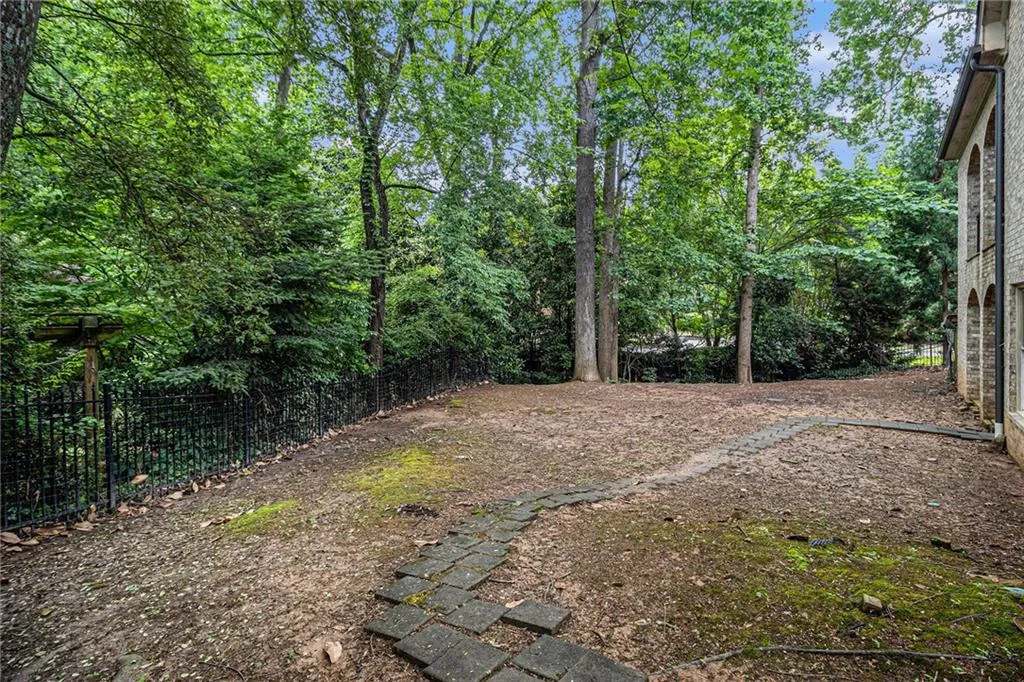 3809 Wieuca Road Ne, Atlanta, Georgia 30342, 8 Bedrooms Bedrooms, 0 ,6 BathroomsBathrooms,Residential,For Sale,3809 Wieuca Road Ne,7749078