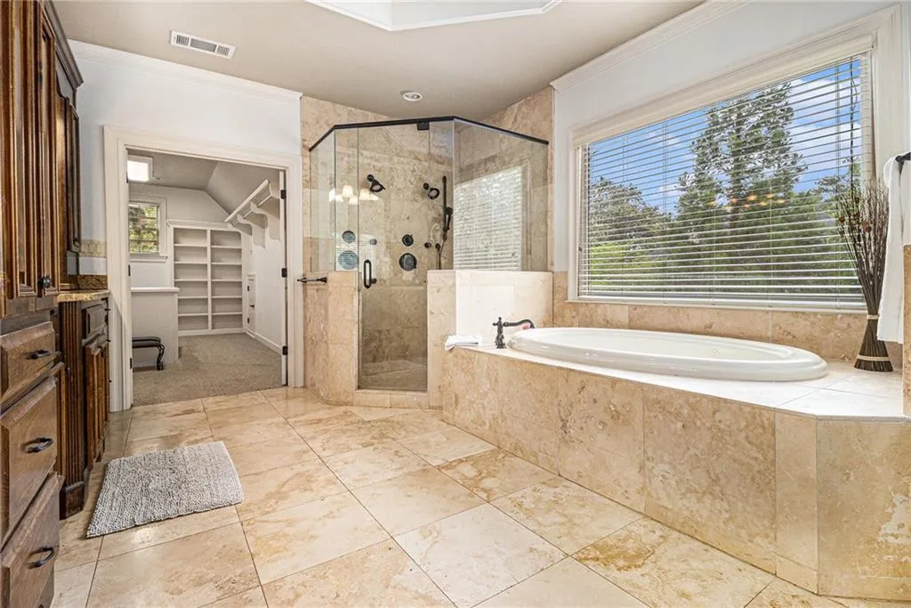 3809 Wieuca Road Ne, Atlanta, Georgia 30342, 8 Bedrooms Bedrooms, 0 ,6 BathroomsBathrooms,Residential,For Sale,3809 Wieuca Road Ne,7749078