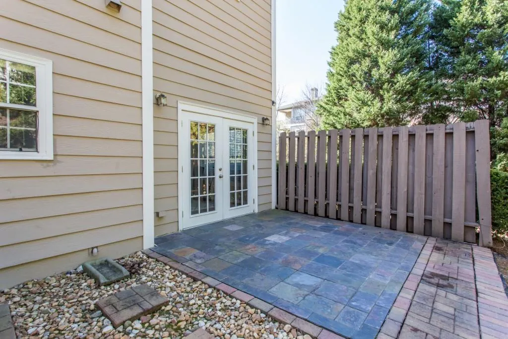 2680 Pine Tree Road Ne Unit 8, Atlanta, Georgia 30324, 3 Bedrooms Bedrooms, ,2 BathroomsBathrooms,Residential,Sold,2680 Pine Tree Road Ne Unit 8,5805206