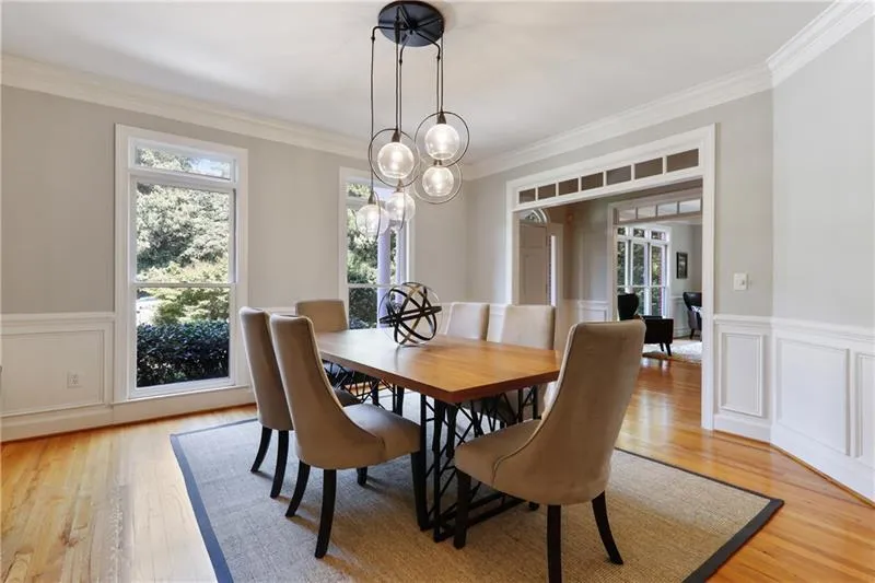 225 Sheridan Point Lane, Sandy Springs, Georgia 30342, 4 Bedrooms Bedrooms, ,3 BathroomsBathrooms,Residential,Sold,225 Sheridan Point Lane,6683590