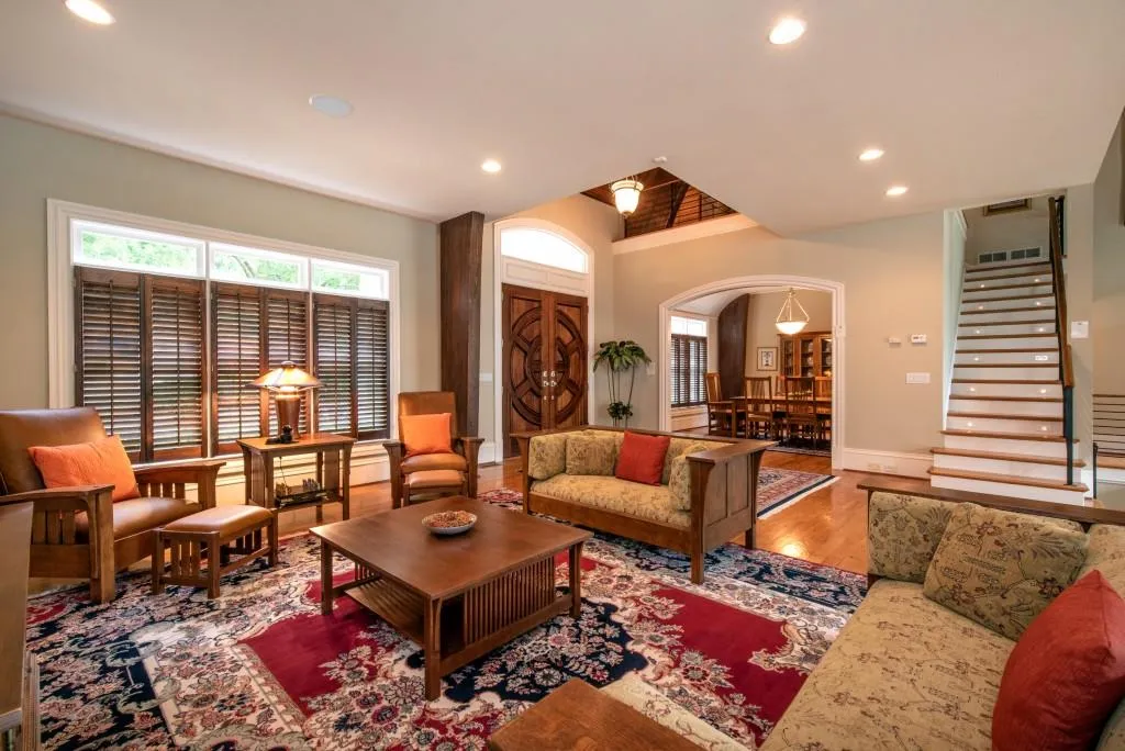 112 Strauss Lane, Sandy Springs, Georgia 30350, 6 Bedrooms Bedrooms, ,6 BathroomsBathrooms,Residential,Sold,112 Strauss Lane,6896241