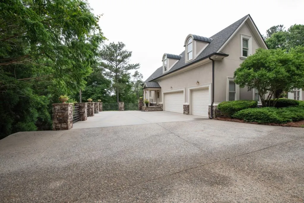 112 Strauss Lane, Sandy Springs, Georgia 30350, 6 Bedrooms Bedrooms, ,6 BathroomsBathrooms,Residential,Sold,112 Strauss Lane,6896241