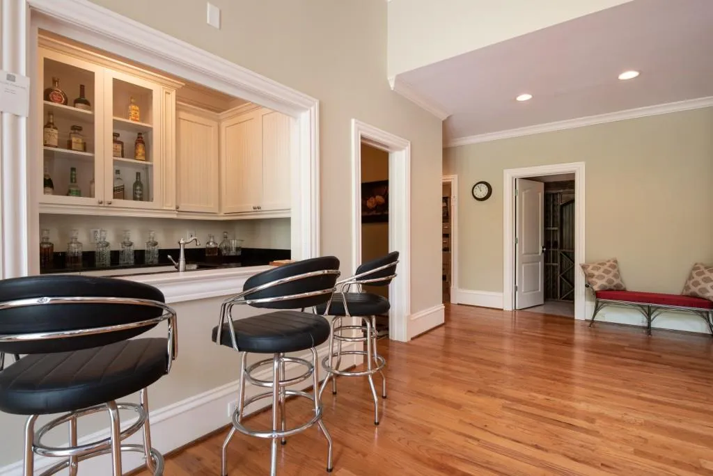 112 Strauss Lane, Sandy Springs, Georgia 30350, 6 Bedrooms Bedrooms, ,6 BathroomsBathrooms,Residential,Sold,112 Strauss Lane,6896241