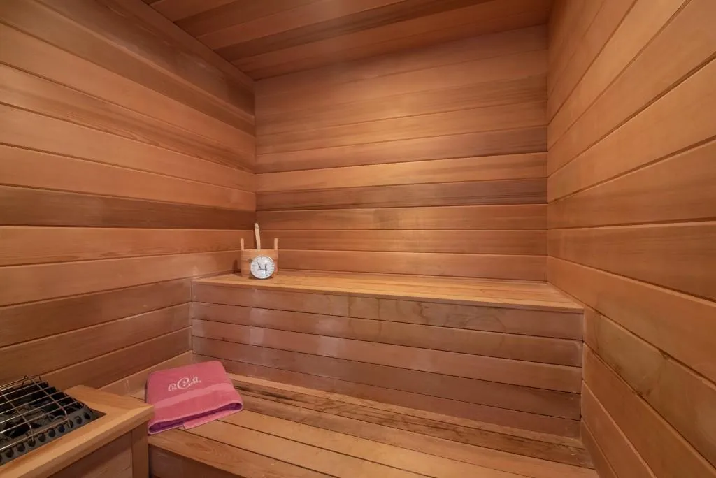 112 Strauss Lane, Sandy Springs, Georgia 30350, 6 Bedrooms Bedrooms, ,6 BathroomsBathrooms,Residential,Sold,112 Strauss Lane,6896241