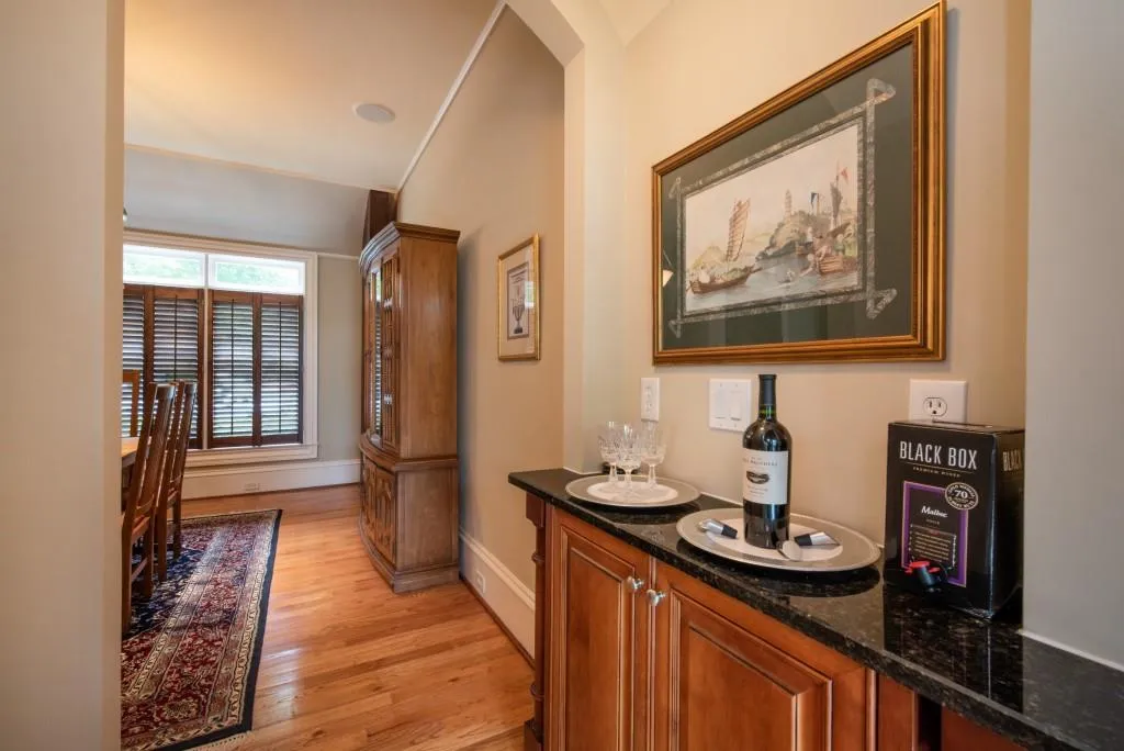 112 Strauss Lane, Sandy Springs, Georgia 30350, 6 Bedrooms Bedrooms, ,6 BathroomsBathrooms,Residential,Sold,112 Strauss Lane,6896241