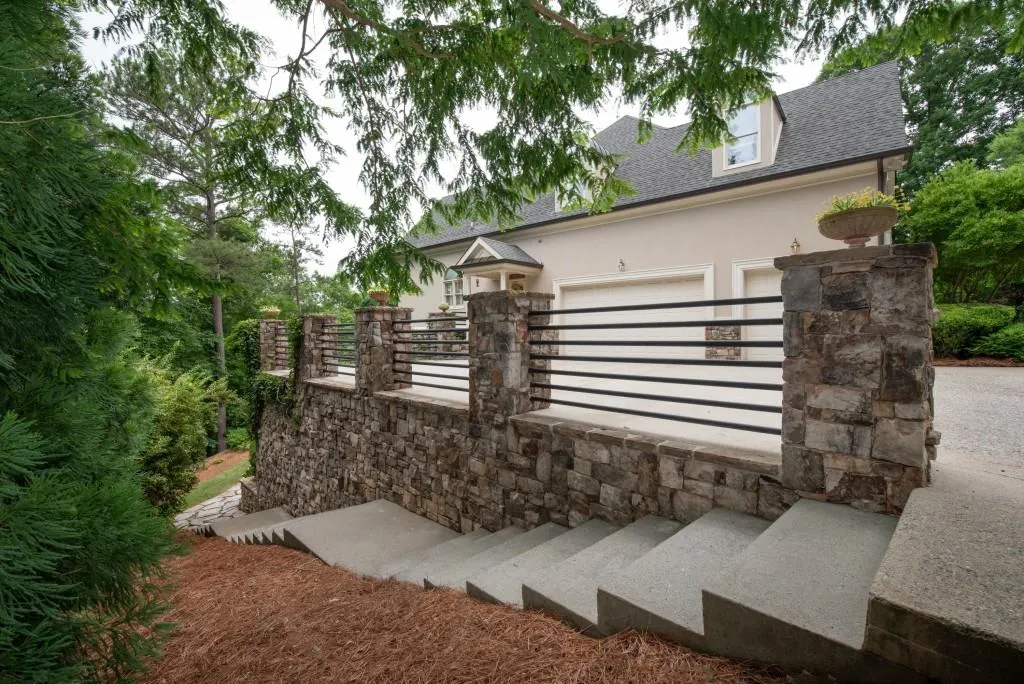 112 Strauss Lane, Sandy Springs, Georgia 30350, 6 Bedrooms Bedrooms, ,6 BathroomsBathrooms,Residential,Sold,112 Strauss Lane,6896241