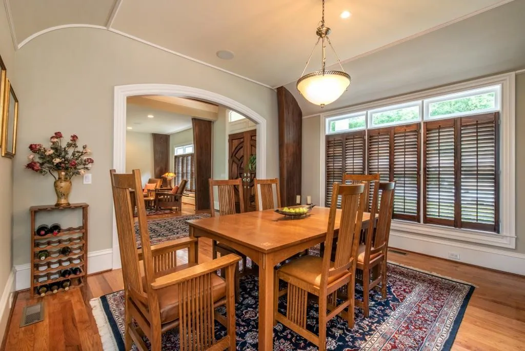 112 Strauss Lane, Sandy Springs, Georgia 30350, 6 Bedrooms Bedrooms, ,6 BathroomsBathrooms,Residential,Sold,112 Strauss Lane,6896241