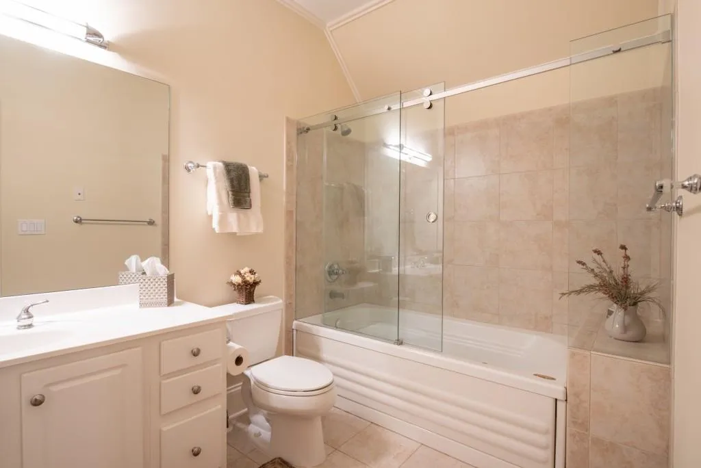 112 Strauss Lane, Sandy Springs, Georgia 30350, 6 Bedrooms Bedrooms, ,6 BathroomsBathrooms,Residential,Sold,112 Strauss Lane,6896241