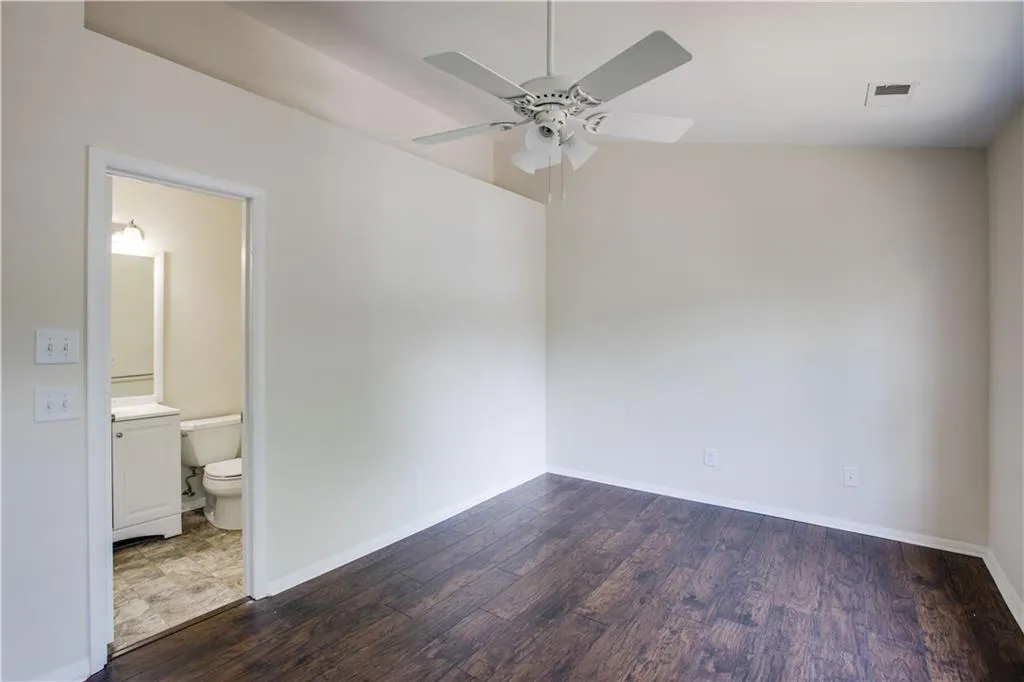 1705 Queen Anne Court, Sandy Springs, Georgia 30350, 2 Bedrooms Bedrooms, ,2 BathroomsBathrooms,Residential,Sold,1705 Queen Anne Court,5882741