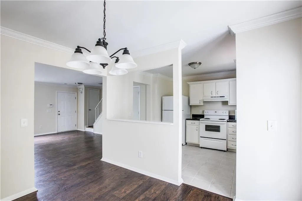 1705 Queen Anne Court, Sandy Springs, Georgia 30350, 2 Bedrooms Bedrooms, ,2 BathroomsBathrooms,Residential,Sold,1705 Queen Anne Court,5882741