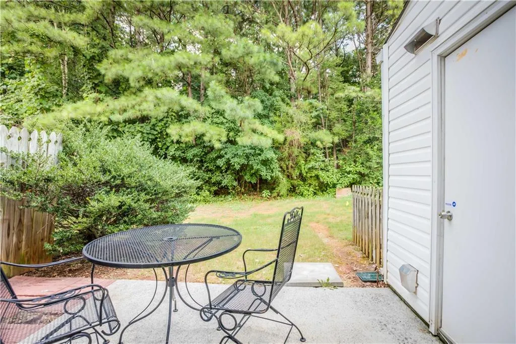 1705 Queen Anne Court, Sandy Springs, Georgia 30350, 2 Bedrooms Bedrooms, ,2 BathroomsBathrooms,Residential,Sold,1705 Queen Anne Court,5882741