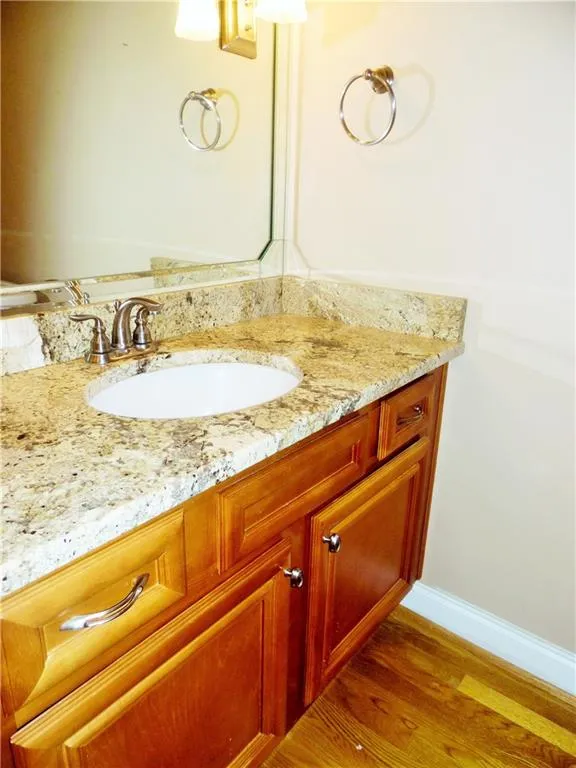 6520 Roswell Road Unit 4, Atlanta, Georgia 30328, 2 Bedrooms Bedrooms, ,1 BathroomBathrooms,Residential,Sold,6520 Roswell Road Unit 4,5628460