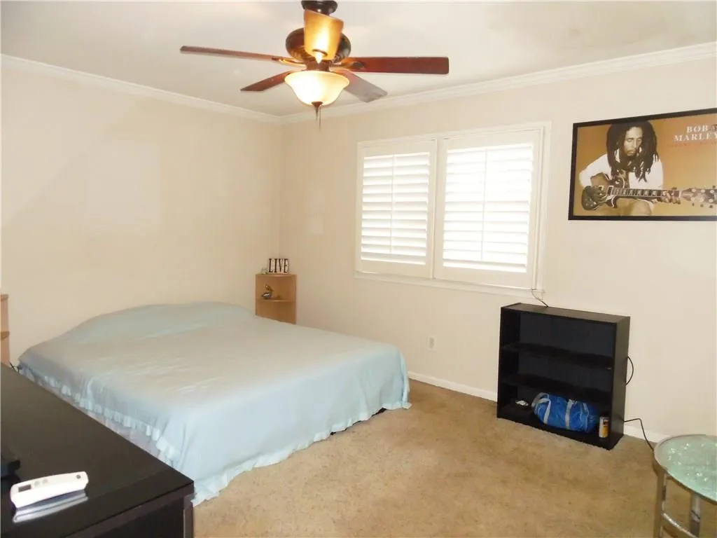 6520 Roswell Road Unit 4, Atlanta, Georgia 30328, 2 Bedrooms Bedrooms, ,1 BathroomBathrooms,Residential,Sold,6520 Roswell Road Unit 4,5628460