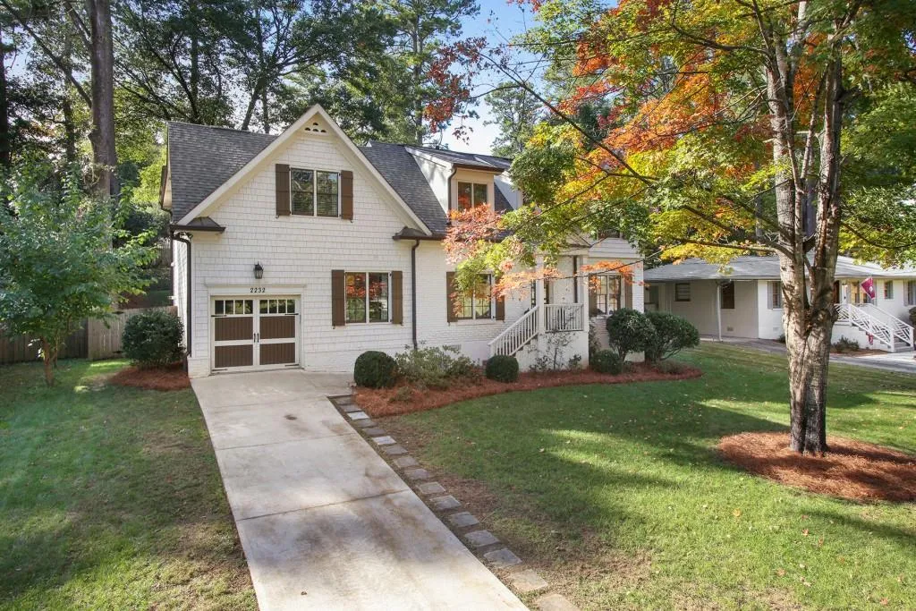 2232 Fairway Circle Ne, Brookhaven, Georgia 30319, 4 Bedrooms Bedrooms, ,3 BathroomsBathrooms,Residential,Sold,2232 Fairway Circle Ne,6095441