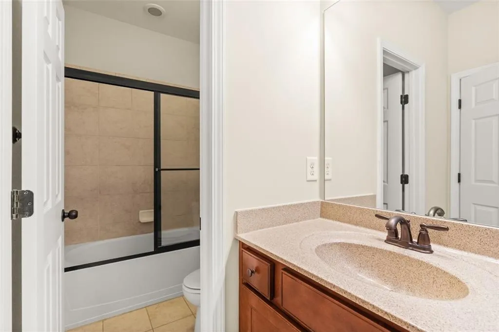 5577 High Point Road, Atlanta, Georgia 30342, 4 Bedrooms Bedrooms, ,3 BathroomsBathrooms,Residential,Sold,5577 High Point Road,6966862
