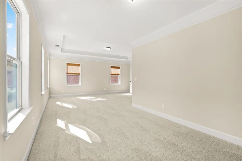 5577 High Point Road, Atlanta, Georgia 30342, 4 Bedrooms Bedrooms, ,3 BathroomsBathrooms,Residential,Sold,5577 High Point Road,6966862