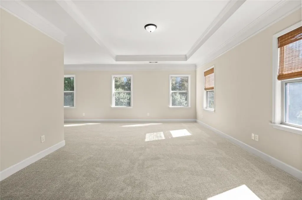 5577 High Point Road, Atlanta, Georgia 30342, 4 Bedrooms Bedrooms, ,3 BathroomsBathrooms,Residential,Sold,5577 High Point Road,6966862