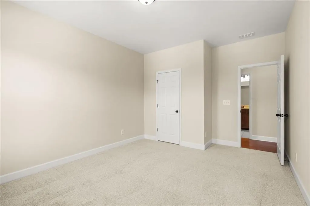 5577 High Point Road, Atlanta, Georgia 30342, 4 Bedrooms Bedrooms, ,3 BathroomsBathrooms,Residential,Sold,5577 High Point Road,6966862