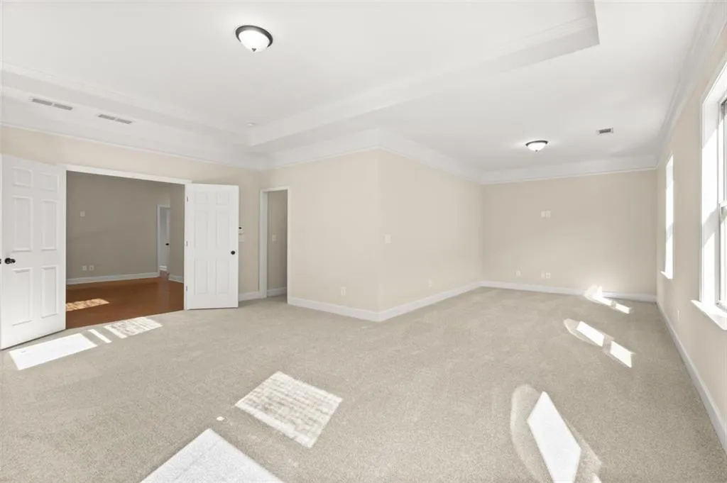 5577 High Point Road, Atlanta, Georgia 30342, 4 Bedrooms Bedrooms, ,3 BathroomsBathrooms,Residential,Sold,5577 High Point Road,6966862