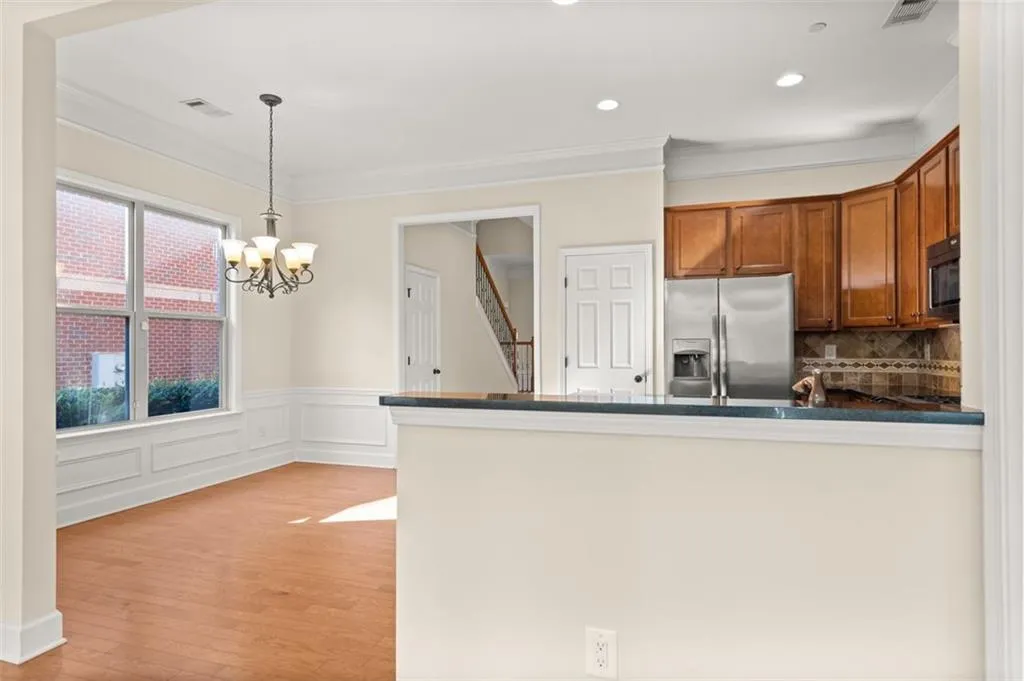 5577 High Point Road, Atlanta, Georgia 30342, 4 Bedrooms Bedrooms, ,3 BathroomsBathrooms,Residential,Sold,5577 High Point Road,6966862