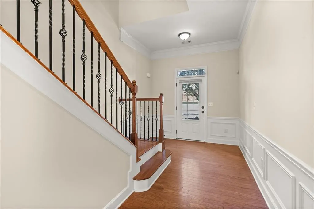 5577 High Point Road, Atlanta, Georgia 30342, 4 Bedrooms Bedrooms, ,3 BathroomsBathrooms,Residential,Sold,5577 High Point Road,6966862