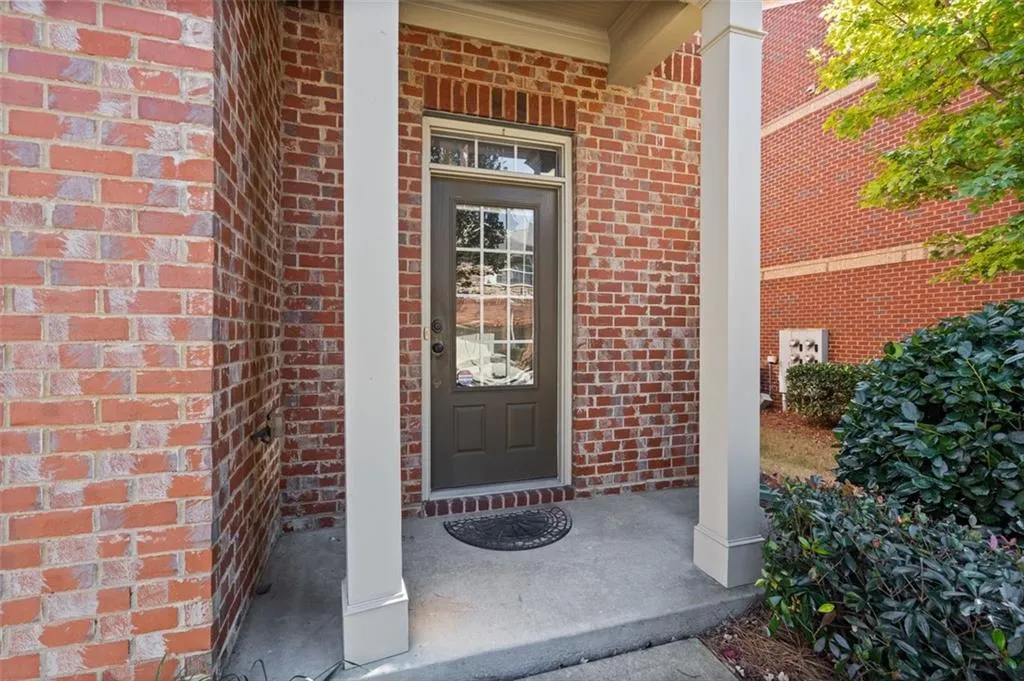 5577 High Point Road, Atlanta, Georgia 30342, 4 Bedrooms Bedrooms, ,3 BathroomsBathrooms,Residential,Sold,5577 High Point Road,6966862