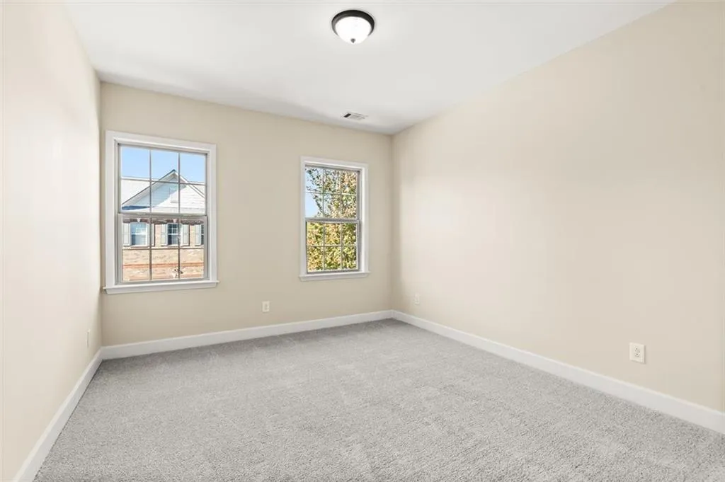 5577 High Point Road, Atlanta, Georgia 30342, 4 Bedrooms Bedrooms, ,3 BathroomsBathrooms,Residential,Sold,5577 High Point Road,6966862