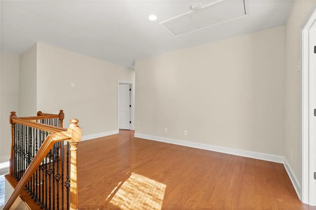 5577 High Point Road, Atlanta, Georgia 30342, 4 Bedrooms Bedrooms, ,3 BathroomsBathrooms,Residential,Sold,5577 High Point Road,6966862