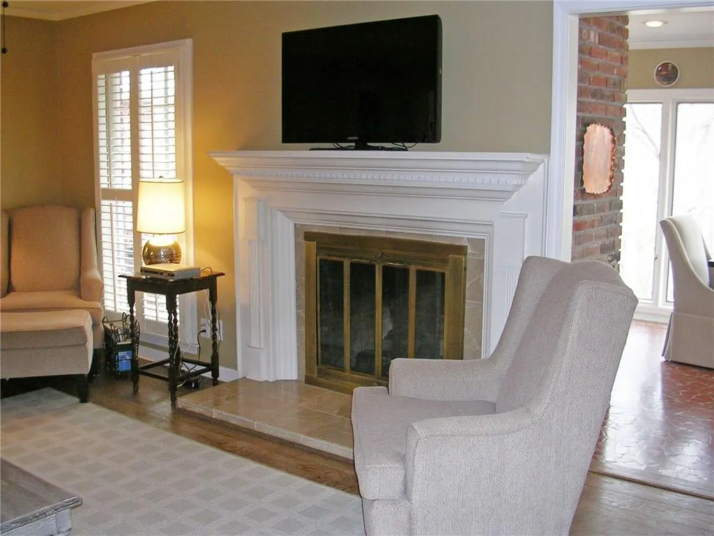 5515 Mount Vernon Parkway, Sandy Springs, Georgia 30327, 5 Bedrooms Bedrooms, ,3 BathroomsBathrooms,Residential,Sold,5515 Mount Vernon Parkway,5813274