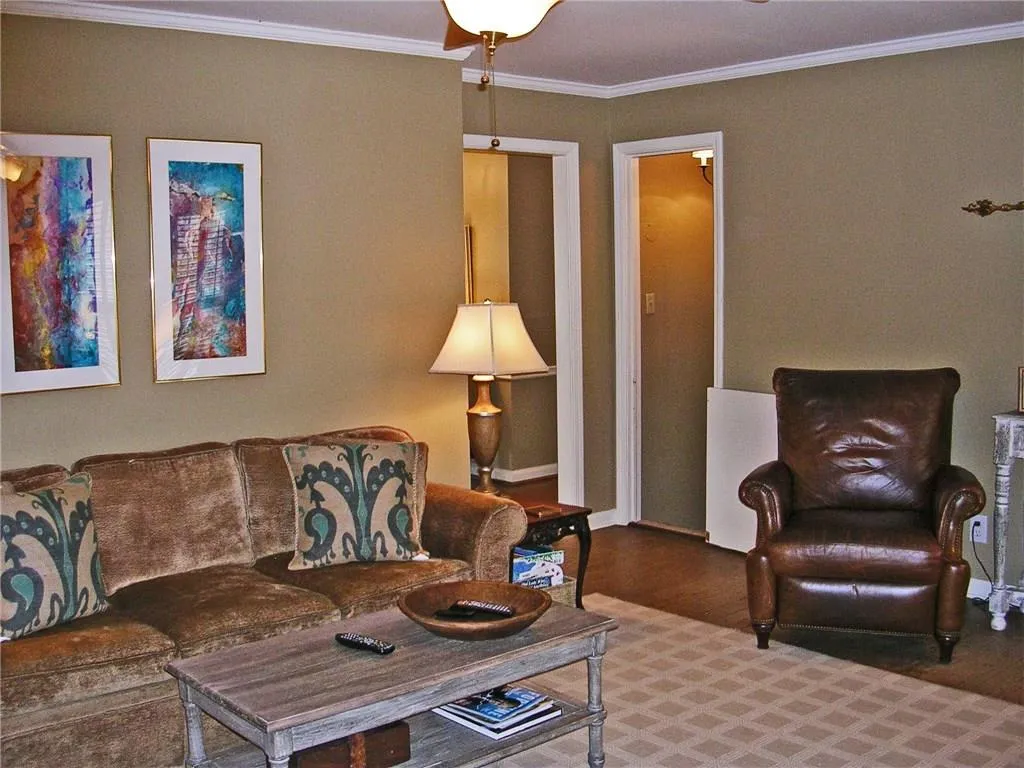 5515 Mount Vernon Parkway, Sandy Springs, Georgia 30327, 5 Bedrooms Bedrooms, ,3 BathroomsBathrooms,Residential,Sold,5515 Mount Vernon Parkway,5813274