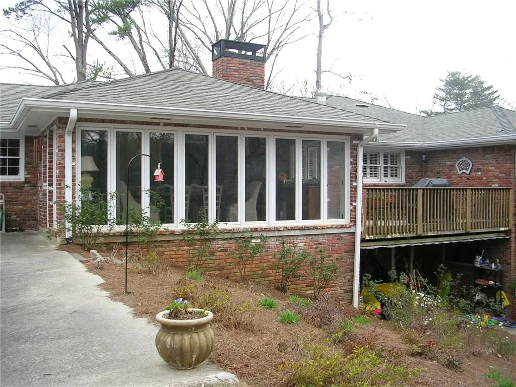 5515 Mount Vernon Parkway, Sandy Springs, Georgia 30327, 5 Bedrooms Bedrooms, ,3 BathroomsBathrooms,Residential,Sold,5515 Mount Vernon Parkway,5813274