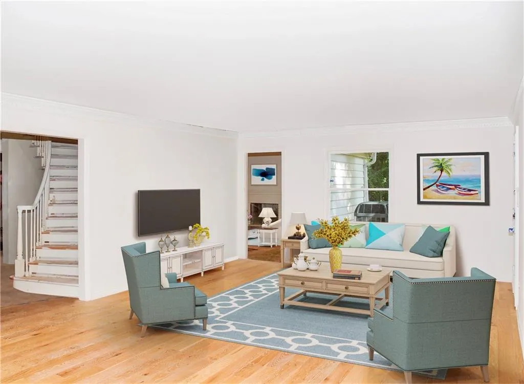 1930 Old Dominion Drive, Sandy Springs, Georgia 30350, 5 Bedrooms Bedrooms, ,3 BathroomsBathrooms,Residential,Sold,1930 Old Dominion Drive,6694403