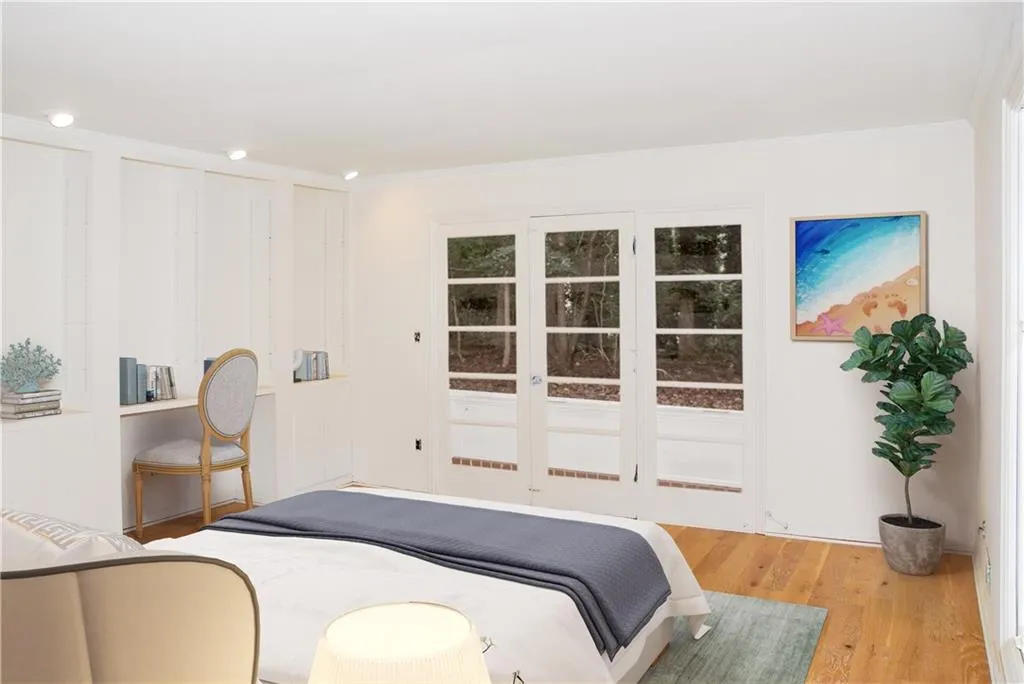 1930 Old Dominion Drive, Sandy Springs, Georgia 30350, 5 Bedrooms Bedrooms, ,3 BathroomsBathrooms,Residential,Sold,1930 Old Dominion Drive,6694403