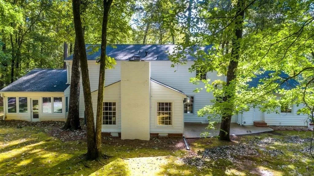 1930 Old Dominion Drive, Sandy Springs, Georgia 30350, 5 Bedrooms Bedrooms, ,3 BathroomsBathrooms,Residential,Sold,1930 Old Dominion Drive,6694403