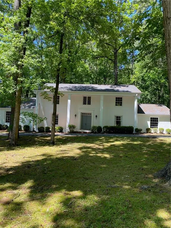 1930 Old Dominion Drive, Sandy Springs, Georgia 30350, 5 Bedrooms Bedrooms, ,3 BathroomsBathrooms,Residential,Sold,1930 Old Dominion Drive,6694403