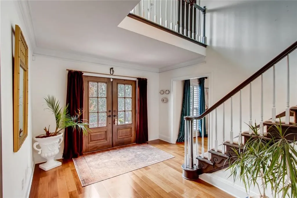 7435 Crompton Court N, Sandy Springs, Georgia 30350, 5 Bedrooms Bedrooms, ,4 BathroomsBathrooms,Residential,Sold,7435 Crompton Court N,6642893