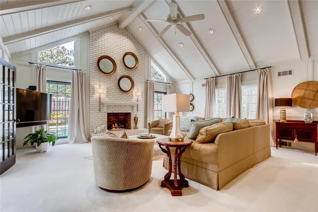 7435 Crompton Court N, Sandy Springs, Georgia 30350, 5 Bedrooms Bedrooms, ,4 BathroomsBathrooms,Residential,Sold,7435 Crompton Court N,6642893