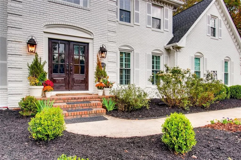 7435 Crompton Court N, Sandy Springs, Georgia 30350, 5 Bedrooms Bedrooms, ,4 BathroomsBathrooms,Residential,Sold,7435 Crompton Court N,6642893