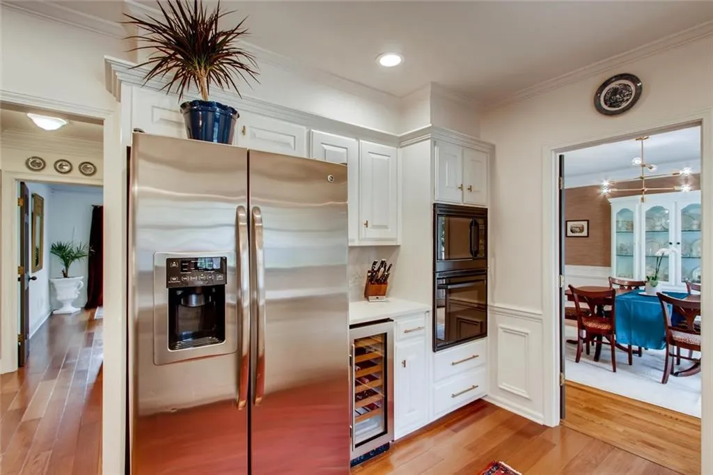 7435 Crompton Court N, Sandy Springs, Georgia 30350, 5 Bedrooms Bedrooms, ,4 BathroomsBathrooms,Residential,Sold,7435 Crompton Court N,6642893