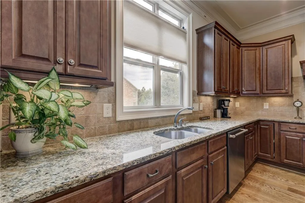 926 Boudreau Court, Sandy Springs, Georgia 30328, 3 Bedrooms Bedrooms, ,3 BathroomsBathrooms,Residential,Sold,926 Boudreau Court,6664747
