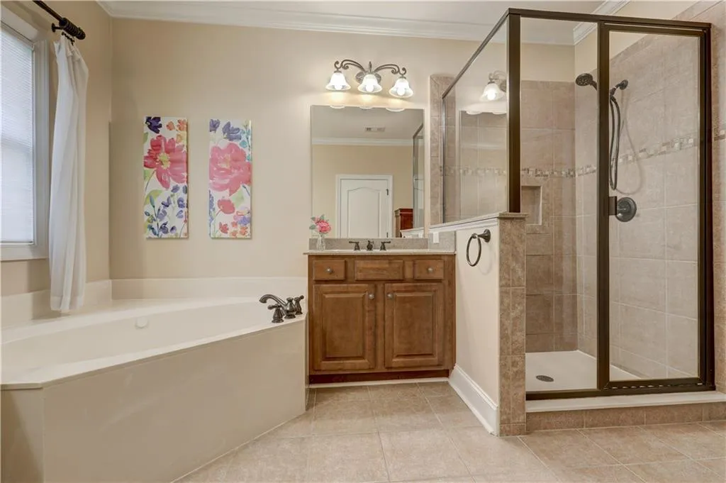926 Boudreau Court, Sandy Springs, Georgia 30328, 3 Bedrooms Bedrooms, ,3 BathroomsBathrooms,Residential,Sold,926 Boudreau Court,6664747