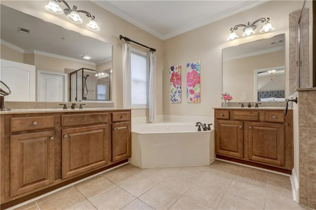 926 Boudreau Court, Sandy Springs, Georgia 30328, 3 Bedrooms Bedrooms, ,3 BathroomsBathrooms,Residential,Sold,926 Boudreau Court,6664747