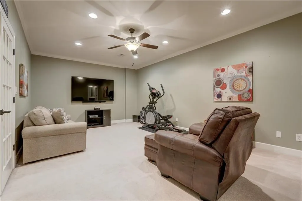 926 Boudreau Court, Sandy Springs, Georgia 30328, 3 Bedrooms Bedrooms, ,3 BathroomsBathrooms,Residential,Sold,926 Boudreau Court,6664747