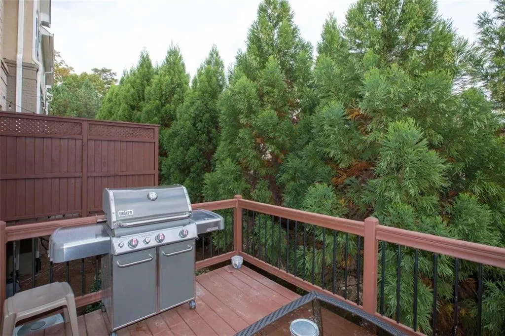 926 Boudreau Court, Sandy Springs, Georgia 30328, 3 Bedrooms Bedrooms, ,3 BathroomsBathrooms,Residential,Sold,926 Boudreau Court,6664747